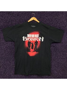 Twenty One Pilots Breach T-Shirt Size Extra Large